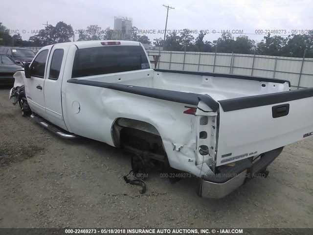 1GTR2VE00BZ202245 - 2011 GMC SIERRA K1500 SLE WHITE photo 3