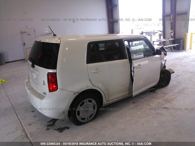 JTLKE50E881010014 - 2008 TOYOTA SCION XB თეთრი ფოტო 4