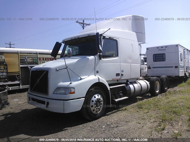 4V4MC9DG8DN542223 - 2013 VOLVO VN M Unknown photo 2