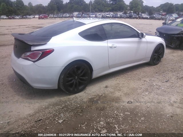 KMHHU6KJ2GU135737 - 2016 HYUNDAI GENESIS COUPE 3.8 R-SPEC/3.8 ULTIMATE WHITE photo 4