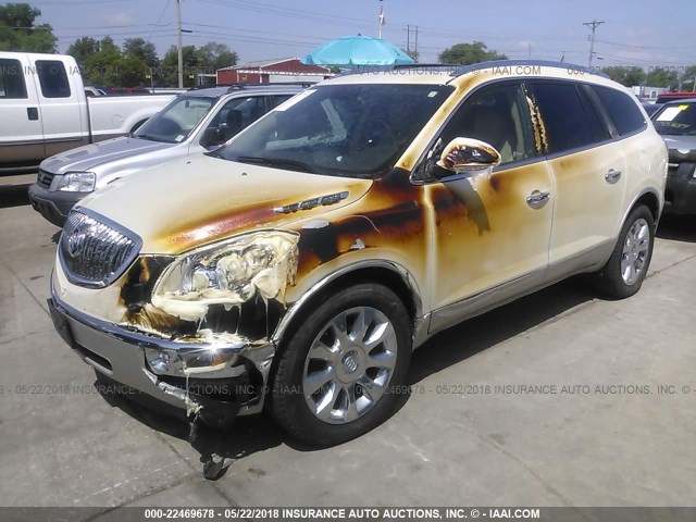 5GAKVDED8CJ160320 - 2012 BUICK ENCLAVE WHITE photo 2