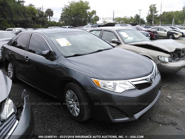 4T1BF1FK5CU573071 - 2012 TOYOTA CAMRY SE/LE/XLE 灰色 照片 1