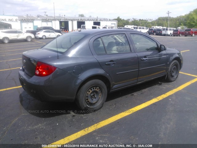 1G1AK58F587258451 - 2008 CHEVROLET COBALT LS GRAY photo 4