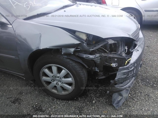 JTDBF30K440153576 - 2004 TOYOTA CAMRY LE/XLE GRAY photo 6