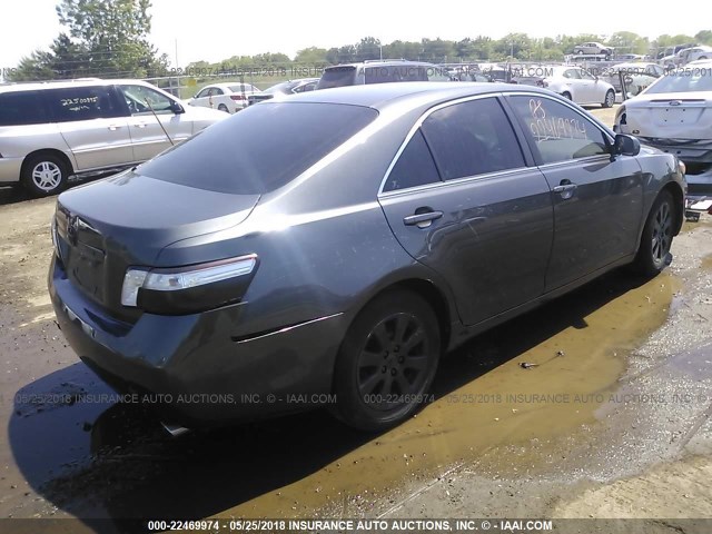 4T1BB46K08U055082 - 2008 TOYOTA CAMRY HYBRID GRAY photo 4