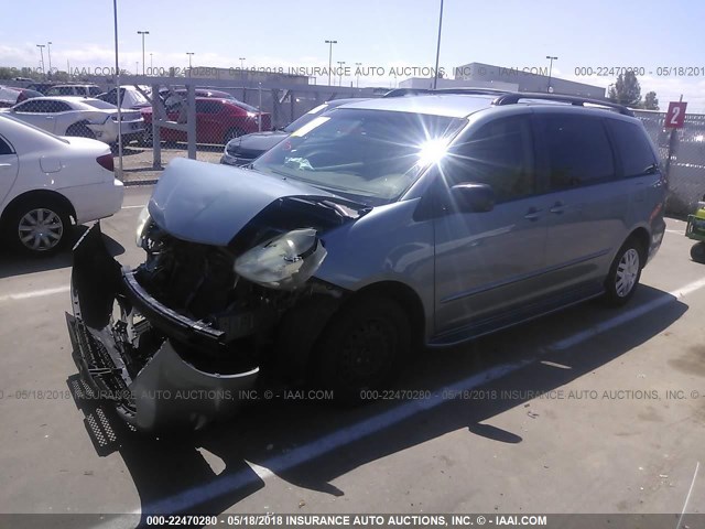 5TDZA23CX4S032981 - 2004 TOYOTA SIENNA CE/LE GRAY photo 2