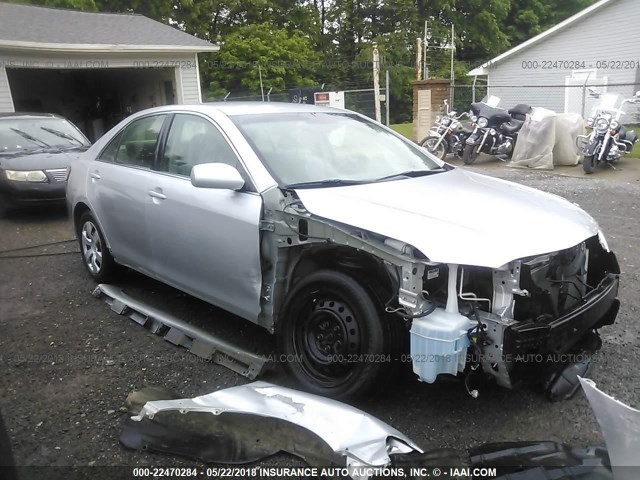 4T1BE46K47U018879 - 2007 TOYOTA CAMRY NEW GENERAT CE/LE/XLE/SE SILVER photo 1