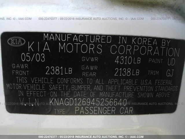 KNAGD126945256640 - 2004 KIA OPTIMA LX/EX WHITE photo 9