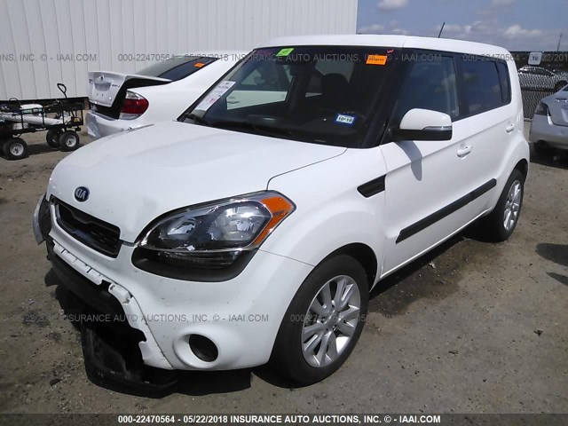 KNDJT2A62D7525052 - 2013 KIA SOUL +/!/SPORT WHITE photo 2