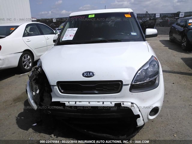 KNDJT2A62D7525052 - 2013 KIA SOUL +/!/SPORT WHITE photo 6