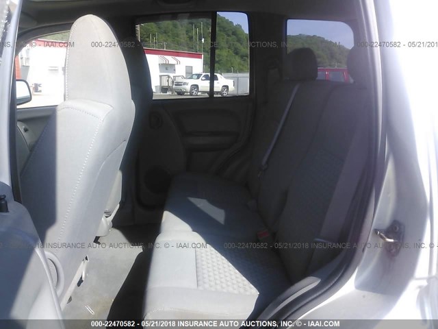 1J4GL48K96W211717 - 2006 JEEP LIBERTY SPORT Gümüş foto 8