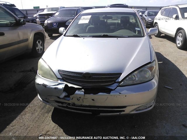 4T1BE32K04U341368 - 2004 TOYOTA CAMRY LE/XLE/SE SILVER photo 6