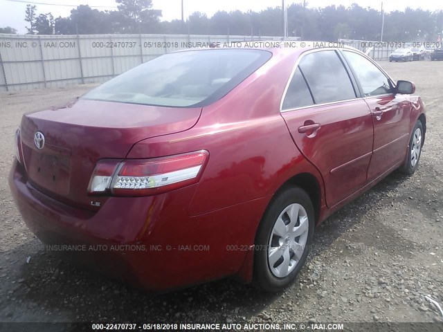 4T1BF3EK1AU105087 - 2010 TOYOTA CAMRY SE/LE/XLE RED photo 4