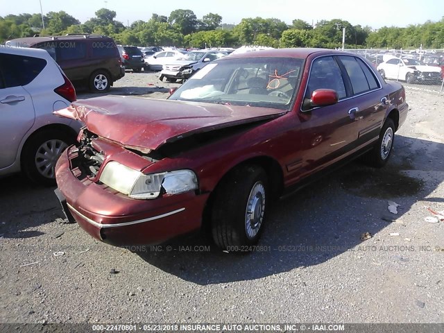 2FAFP73W1WX166526 - 1998 FORD CROWN VICTORIA  MAROON photo 2