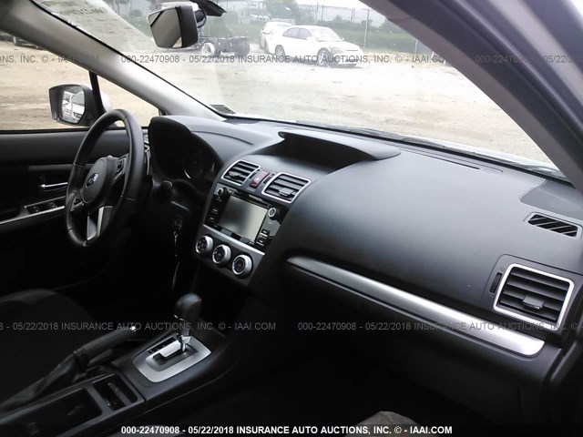 JF2GPABC1H8218101 - 2017 SUBARU CROSSTREK PREMIUM ვერცხლისფერი ფოტო 5