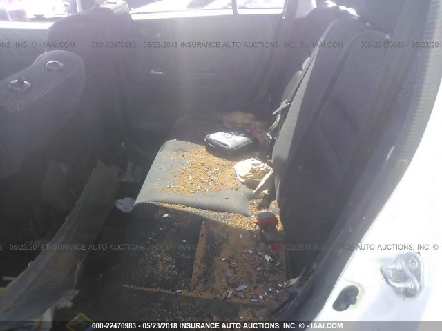 JTLKT334040154489 - 2004 TOYOTA SCION XB თეთრი ფოტო 8