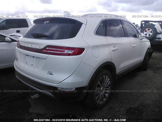 5LMCJ3C9XGUJ15903 - 2016 LINCOLN MKC RESERVE 白色 照片 4