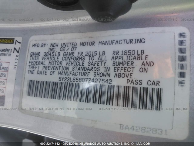 5Y2SL65807Z427542 - 2007 PONTIAC VIBE SILVER photo 9