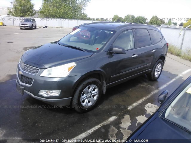 1GNKREED4BJ204571 - 2011 CHEVROLET TRAVERSE LS GRAY photo 2