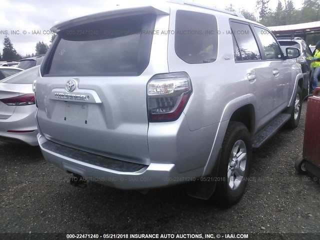 JTEBU5JR0J5508833 - 2018 TOYOTA 4RUNNER SR5 PREM/LTDL/TRAIL/TRD SILVER photo 4