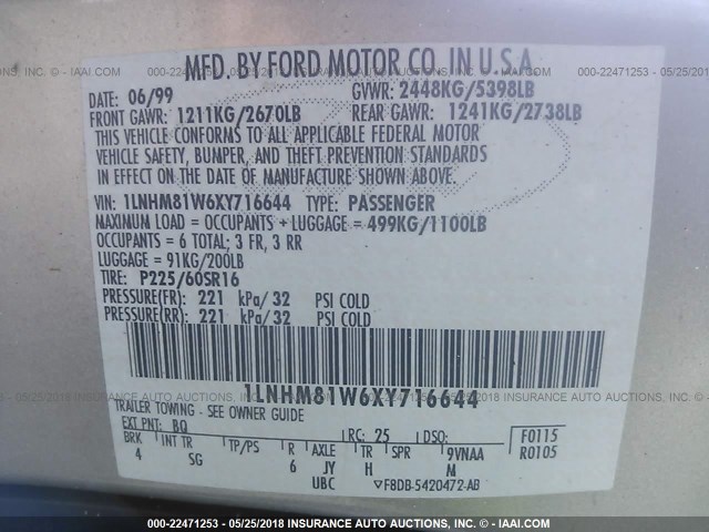 1LNHM81W6XY716644 - 1999 LINCOLN TOWN CAR EXECUTIVE GOLD photo 9