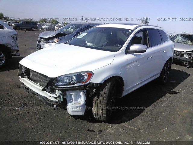 YV4902DZXE2537608 - 2014 VOLVO XC60 T6 WHITE photo 2