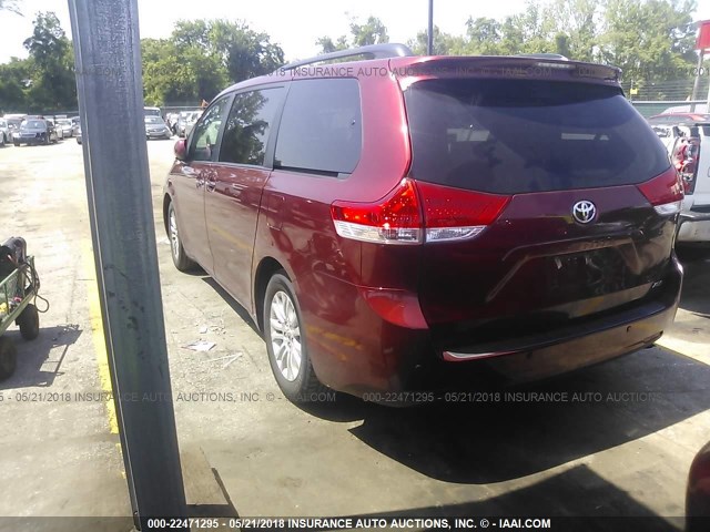 5TDYK3DC1BS136933 - 2011 TOYOTA SIENNA XLE/LIMITED BURGUNDY photo 3