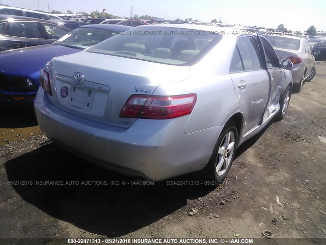 4T1BK46K27U049279 - 2007 TOYOTA CAMRY NEW GENERAT LE/XLE/SE SILVER photo 4