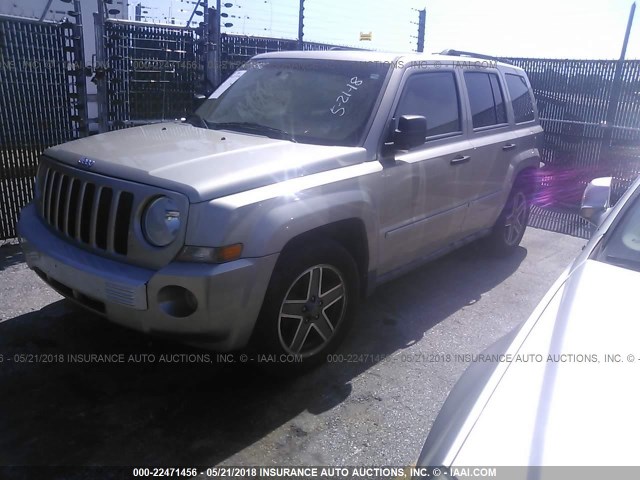 1J4FF48B69D121265 - 2009 JEEP PATRIOT LIMITED SILVER photo 2