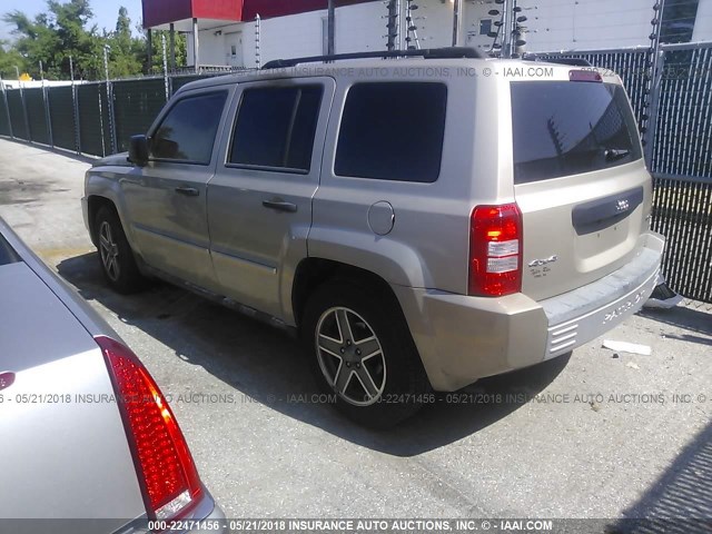 1J4FF48B69D121265 - 2009 JEEP PATRIOT LIMITED SILVER photo 3