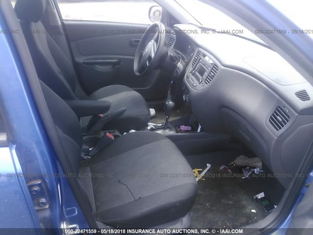 KNADH4A31A6601245 - 2010 KIA RIO LX/SX BLUE photo 5