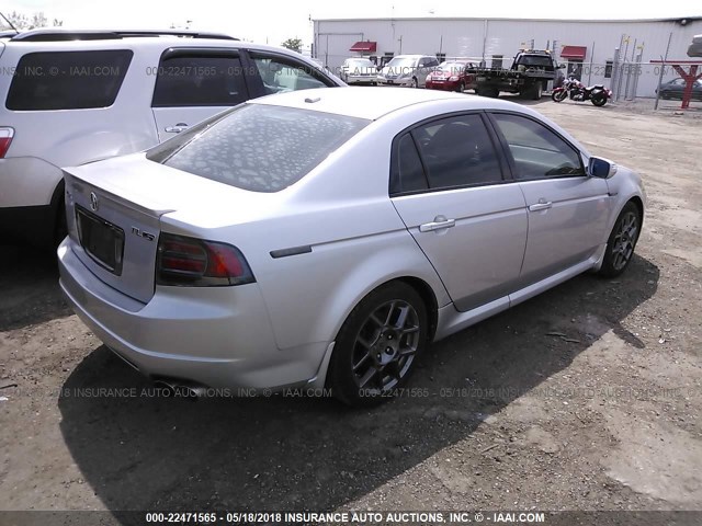 19UUA76567A022066 - 2007 ACURA TL TYPE S SILVER photo 4