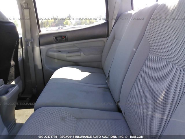 3TMLU42N69M030390 - 2009 TOYOTA TACOMA DOUBLE CAB ვერცხლისფერი ფოტო 8