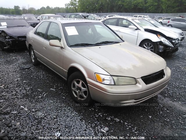 4T1BG22K6WU282589 - 1998 TOYOTA CAMRY CE/LE/XLE 棕色 照片 1