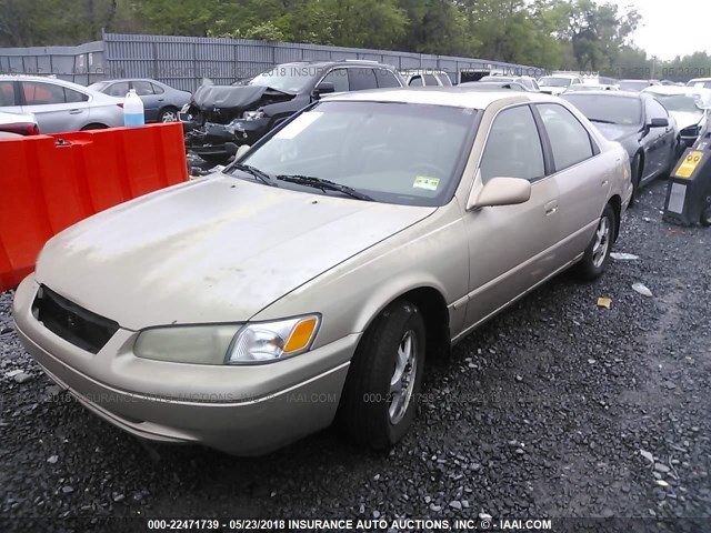 4T1BG22K6WU282589 - 1998 TOYOTA CAMRY CE/LE/XLE 棕色 照片 2