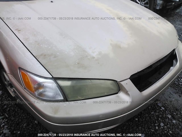 4T1BG22K6WU282589 - 1998 TOYOTA CAMRY CE/LE/XLE 棕色 照片 6