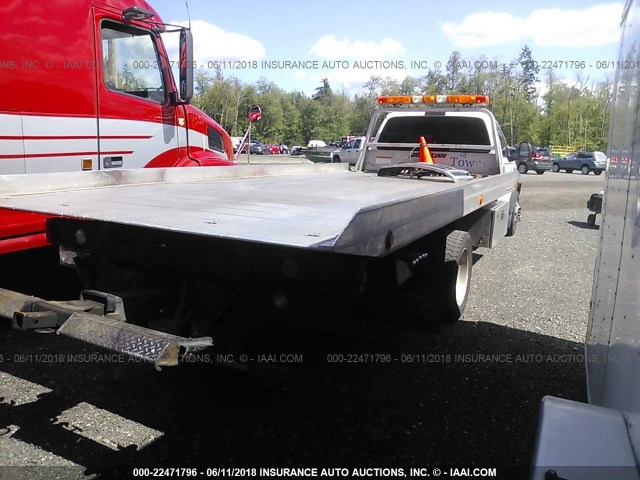 1FDAF56P17EA85024 - 2007 FORD F550 SUPER DUTY WHITE photo 4