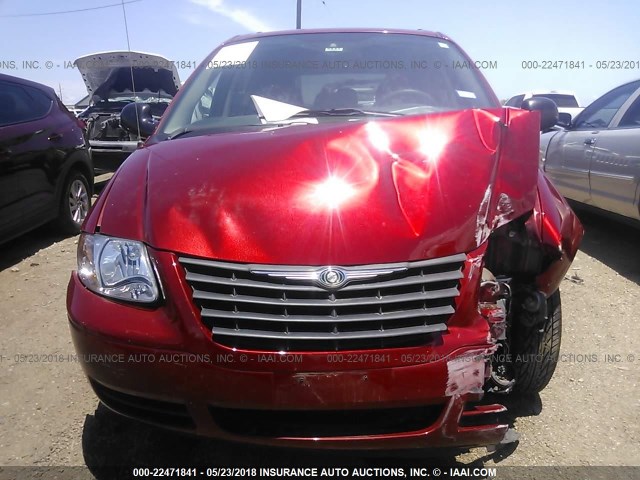 1A4GJ45R87B206606 - 2007 CHRYSLER TOWN & COUNTRY LX RED photo 6