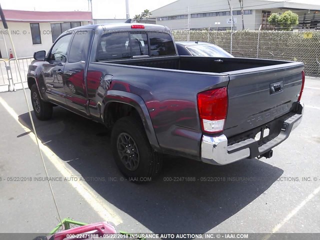 5TFRZ5CN9HX023040 - 2017 TOYOTA TACOMA ACCESS CAB/SR/SR5/TRD SPT GRAY photo 3