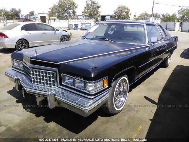 6D47S6Q166956 - 1976 CADILLAC DEVILLE BLACK photo 2