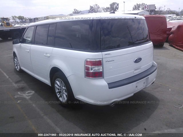 2FMGK5B8XEBD35549 - 2014 FORD FLEX SE WHITE photo 3