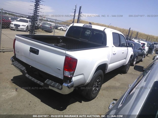 3TMCZ5AN7HM076415 - 2017 TOYOTA TACOMA DBL CAB/SR/TRDSPT/OR/PRO თეთრი ფოტო 4