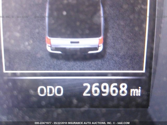 3TMCZ5AN7HM076415 - 2017 TOYOTA TACOMA DBL CAB/SR/TRDSPT/OR/PRO თეთრი ფოტო 7