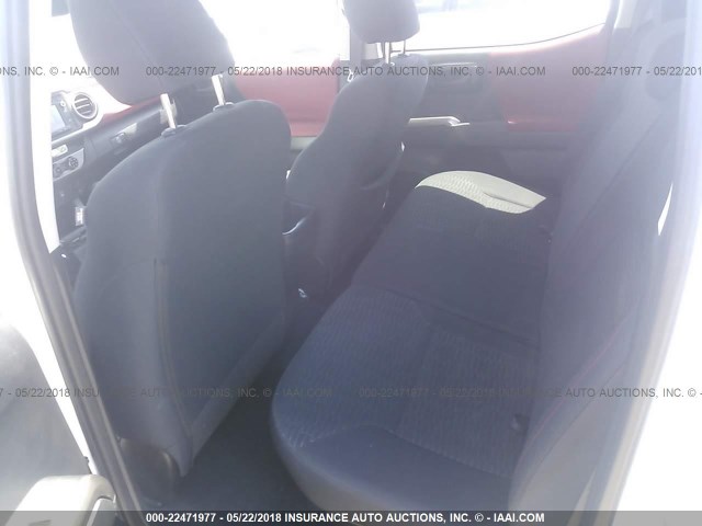 3TMCZ5AN7HM076415 - 2017 TOYOTA TACOMA DBL CAB/SR/TRDSPT/OR/PRO თეთრი ფოტო 8