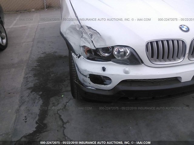 5UXFB53506LV25557 - 2006 BMW X5 4.4I WHITE photo 6