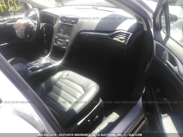 3FA6P0HD6HR183953 - 2017 FORD FUSION SE SILVER photo 5