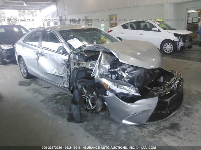 4T1BF1FK1GU170968 - 2016 TOYOTA CAMRY LE/XLE/SE/XSE SILVER photo 1