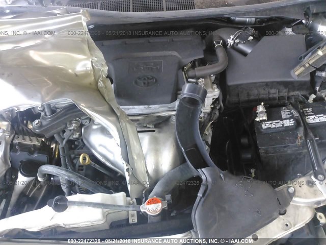 4T1BF1FK1GU170968 - 2016 TOYOTA CAMRY LE/XLE/SE/XSE SILVER photo 10