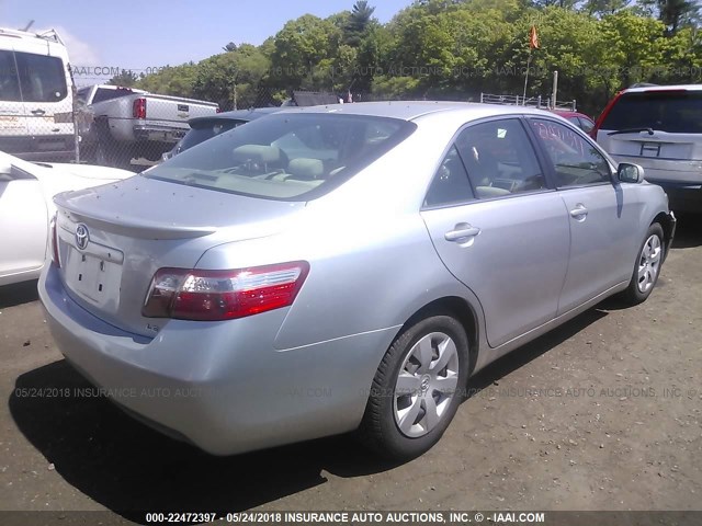 JTNBE46K873051373 - 2007 TOYOTA CAMRY NEW GENERAT CE/LE/XLE/SE SILVER photo 4