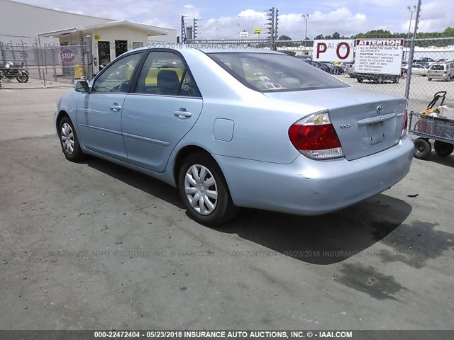 4T1BE32K35U539489 - 2005 TOYOTA CAMRY LE/XLE/SE ღია ლურჯი ფოტო 3
